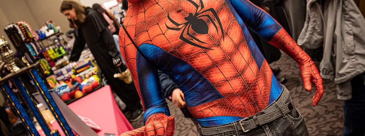 saratoga comic con characters