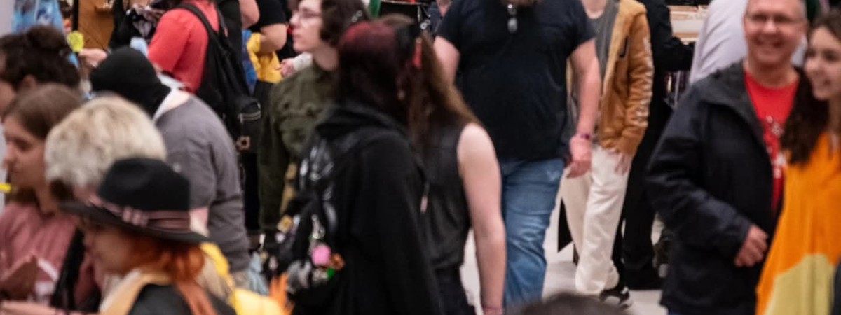 saratoga comic con characters