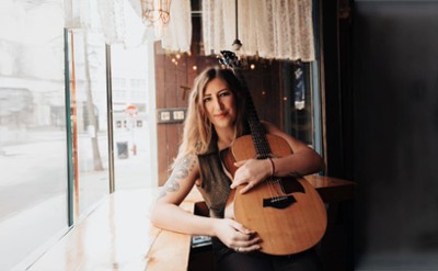 Live Music Series: Featuring Jess Jones