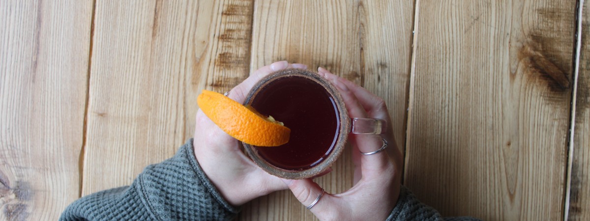 Warm mulled wine