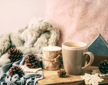 coffee mug candle blankets