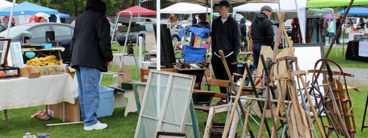 outdoor flea market
