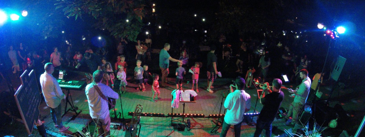 band performs