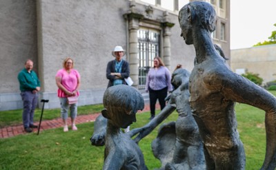 Sculpture in Hyde Garden