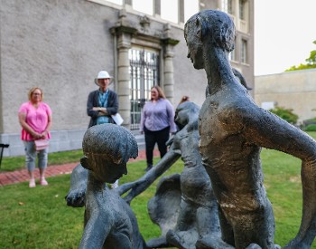 Sculpture in Hyde Garden