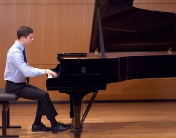 William Lauricella Classical Pianist