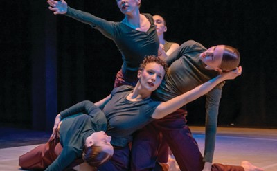 Dancers 