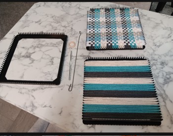 70s style potholder loom with turquise and black cotton