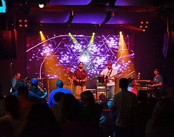 Neon Avenue at Putnam Place