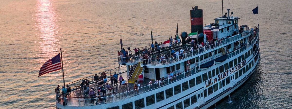 Saint evening dinner cruise