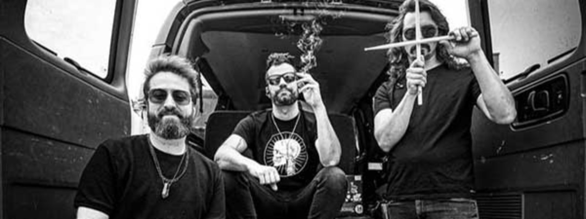 lespecial w/ Peak at Putnam Place