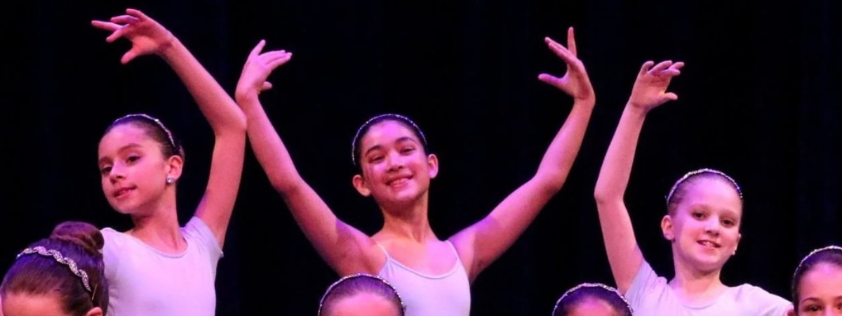 SSYB dancers, picture by Susan Blackburn