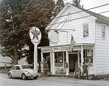 Garris Gas Station,  George Tice