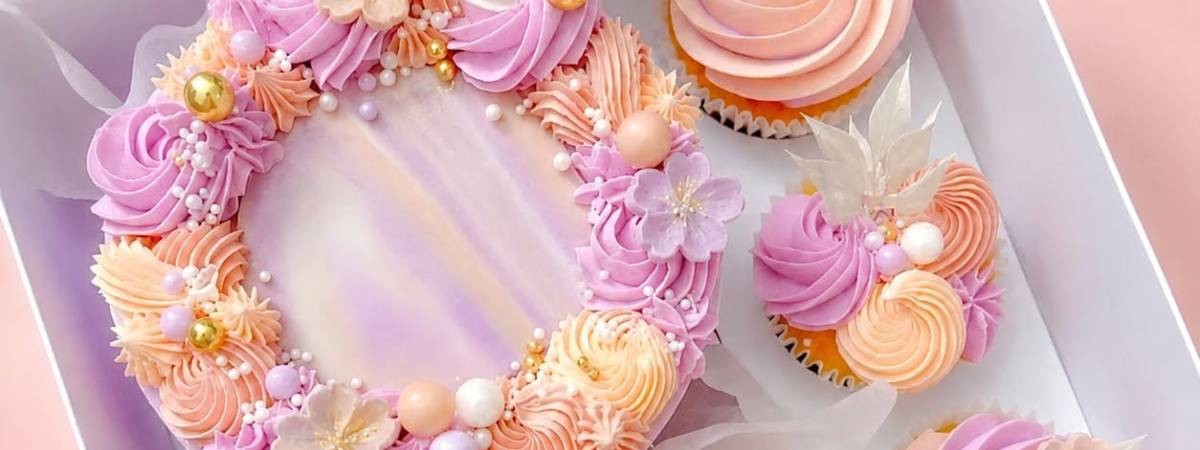 decorated cake