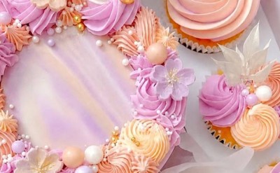 decorated cake