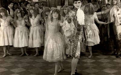 Still from 1916 Snow White
