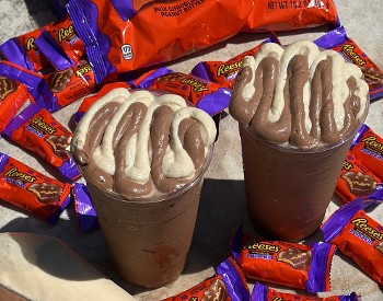 NEW Reese&rsquo;s Pumpkins PB Whip Latte to Drop for a Limited Time at The Nitro Bar&rsquo;s First-Ever NYC Pop-Up