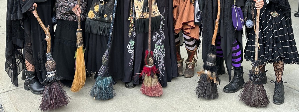 https://5th-annual-WitchWalk-Dance.eventbrite.com Witch Walk SOSA Witch Way Wanderers