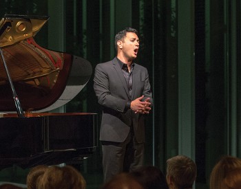 Nicholas Phan, tenor