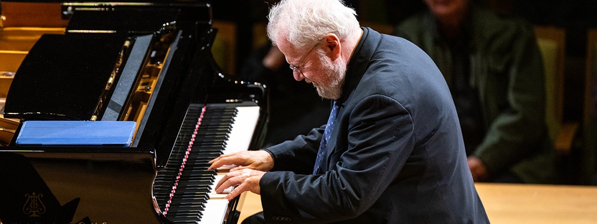 Emanuel Ax, piano