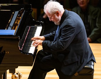 Emanuel Ax, piano
