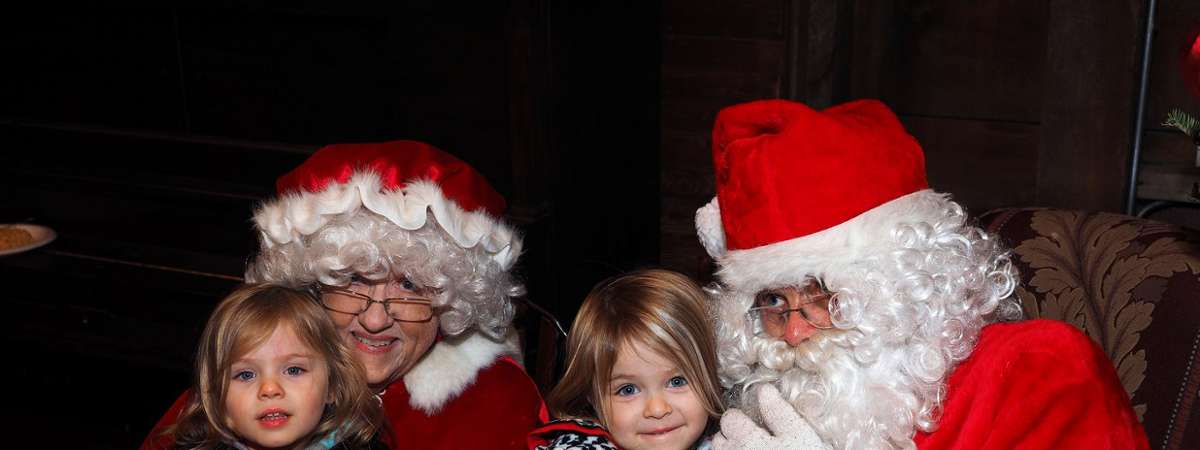 kids with Santa and Mrs. Claus