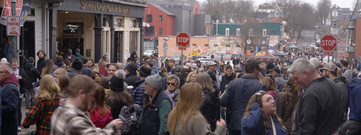 crowd at chowderfest