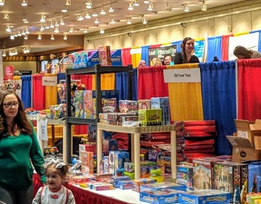people and vendors at kidz expo