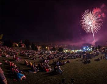 fireworks show at the best 4th in the north