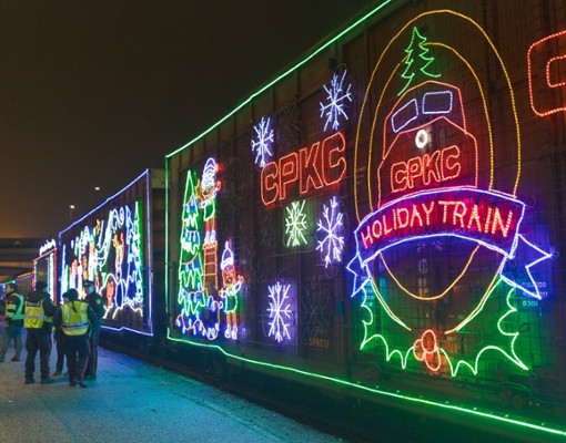 canadian pacific holiday train lit up at night