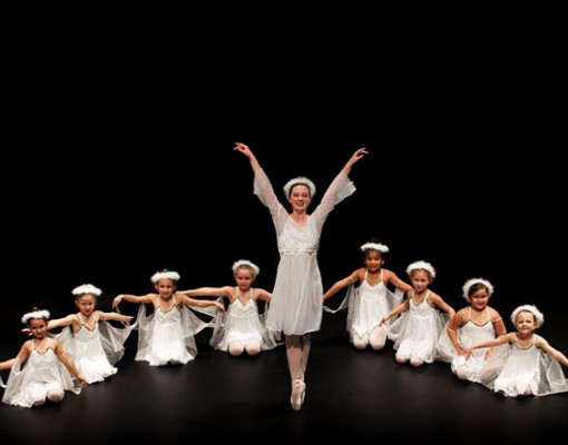 large group of ballet dancers