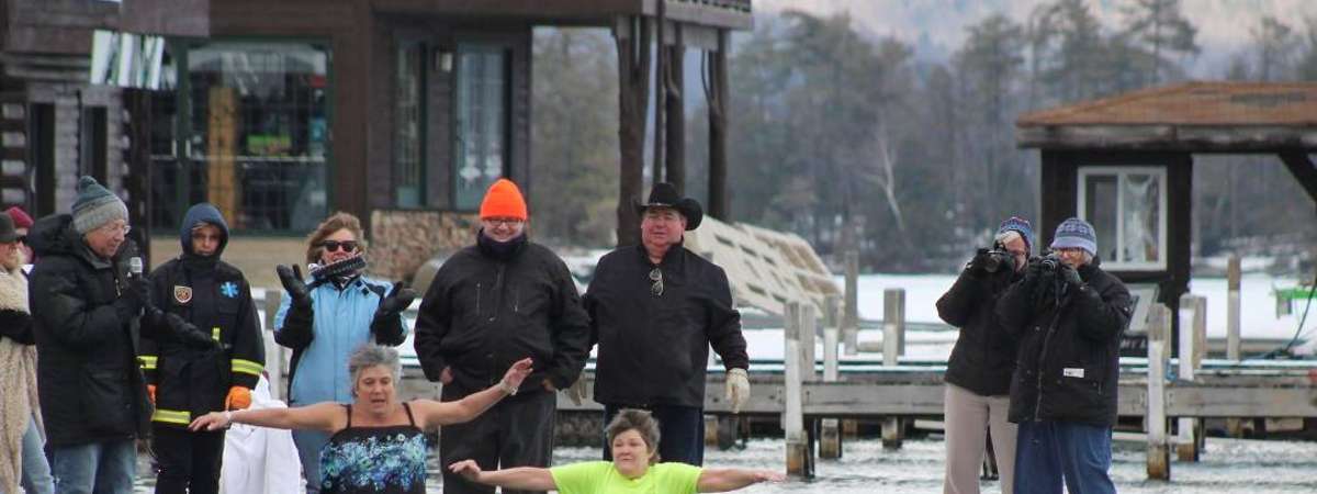 people in polar plunge