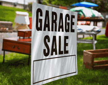 garage sale sign