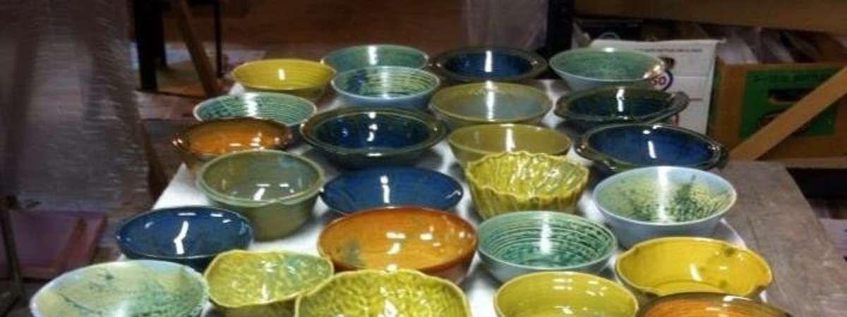 different colored pottery bowls