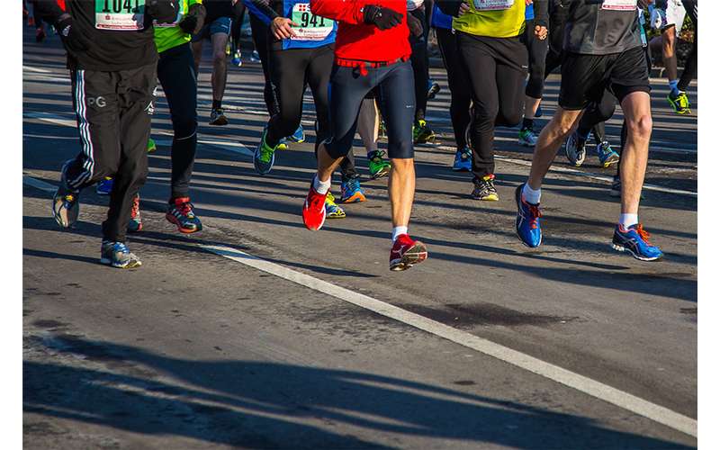 people running in a race