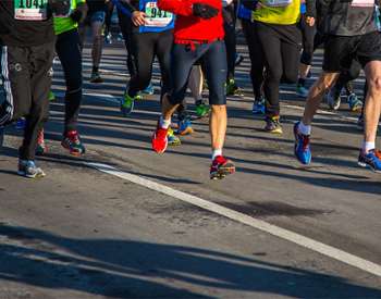 people running in a race