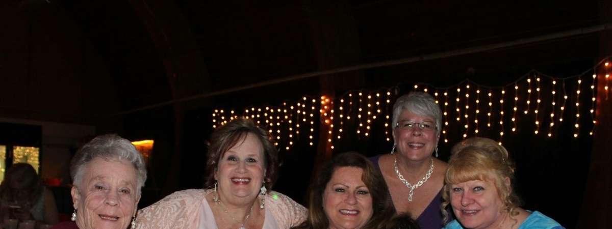 mom prom table