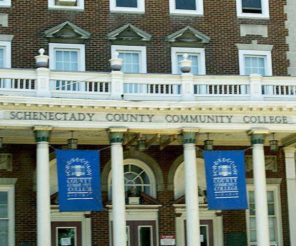 schenectady county community college entrance