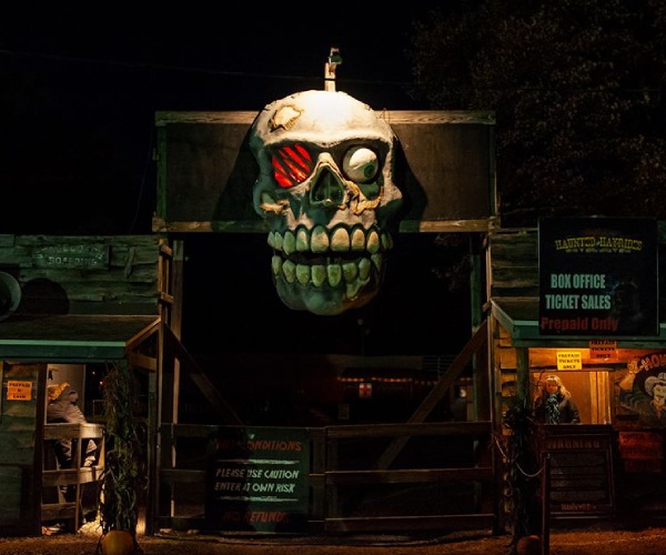 Double M Haunted Hayrides