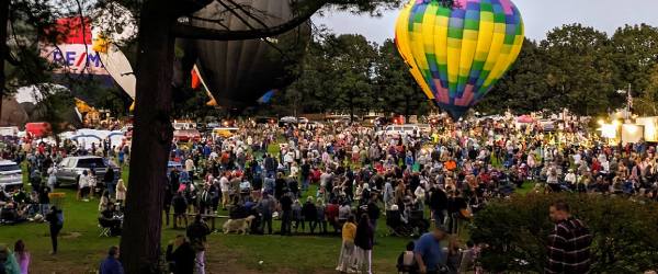 adirondack balloon frestival in crandal park in glens falls
