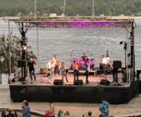 free concert in front lake george