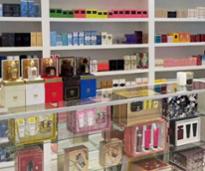 perform display in store