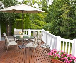 deck with porch furniture