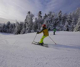 two people skiing at gore