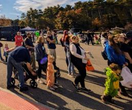 kids and parents at trunk-or-treat