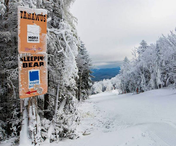ski mountain trail sign