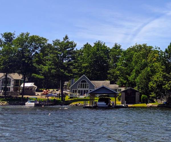 Lake Boating Guide Enjoy Summers Boating On The Lake!
