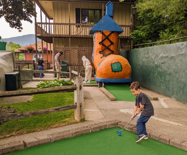 Outdoor Attractions in Lake