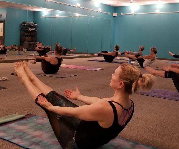 hot yoga boat pose