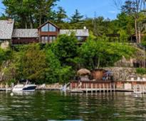 bolton landing lodging with dock space